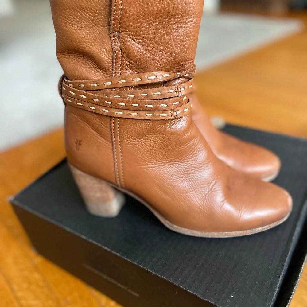 Frye women’s Naomi Pickstitch leather boot size 7.5 - Picture 2 of 9